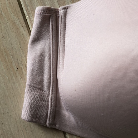 Vanity Fair moulded cup plus size support bra - Picture 3 of 9